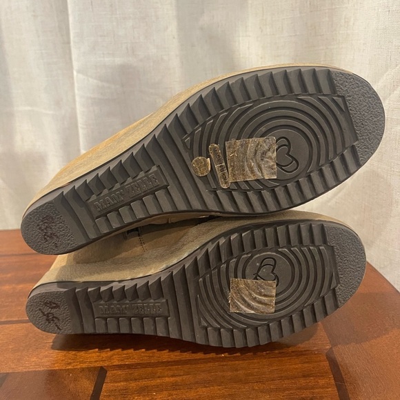 Sundance Booties Size 39 (8.5) - Picture 7 of 7